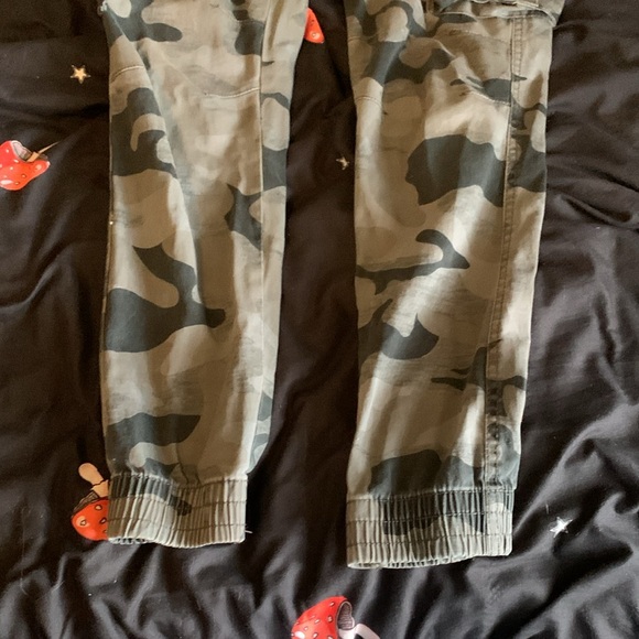 Urban planet cargos, barley worn - Picture 3 of 4